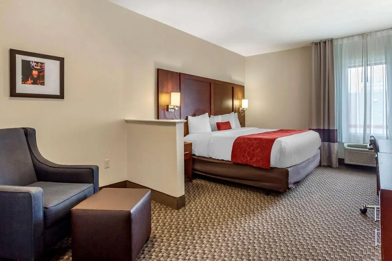 Comfort Suites Memphis 2*,
